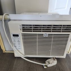 GE Window Unit Air Conditioner 