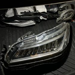 16-17 Honda Accord Touring Headlights 