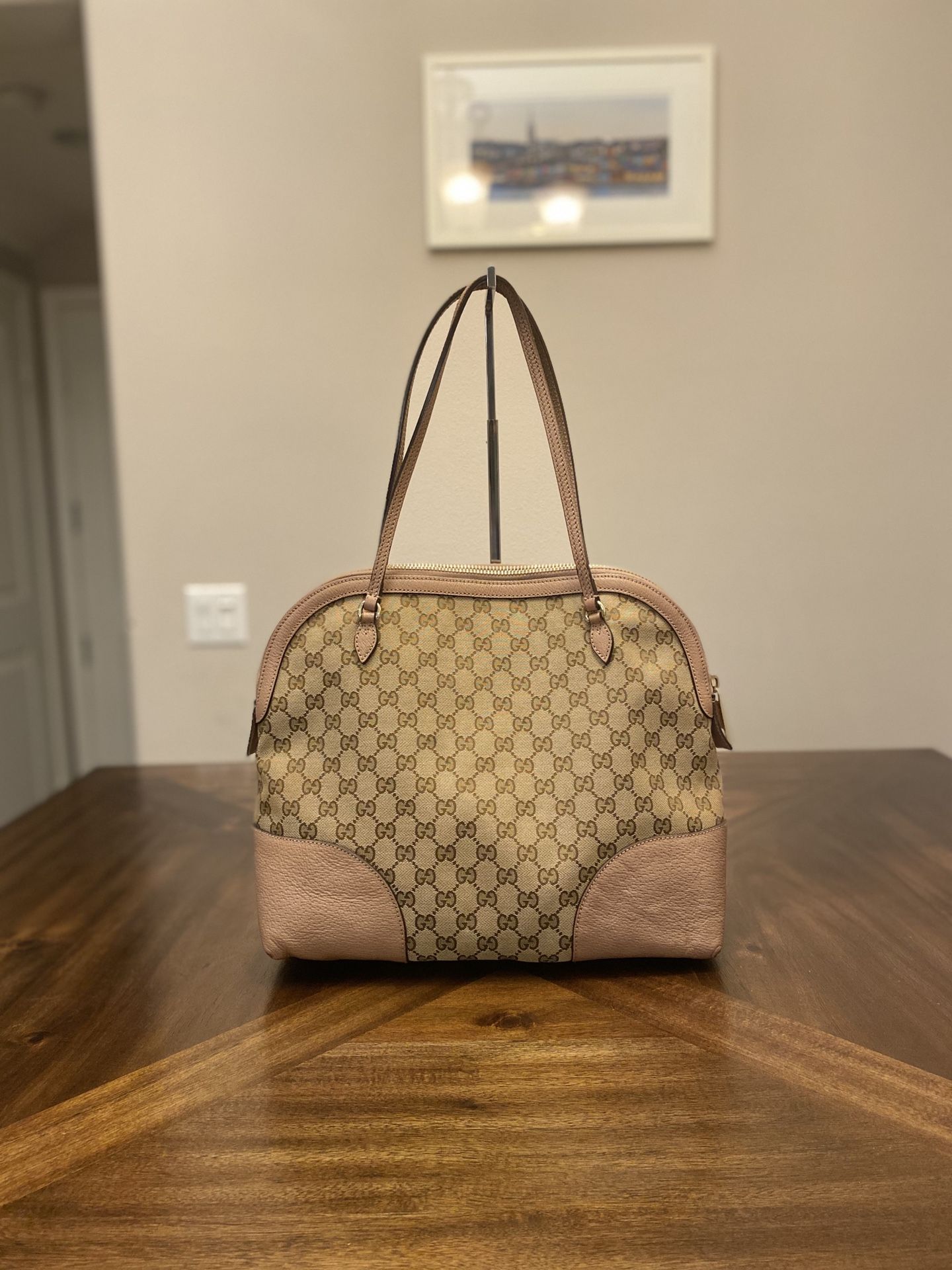 Gucci GG Logo Supreme Large Tote Handbag