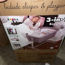 Brand New 3-1 Bassinet Set Playpen 