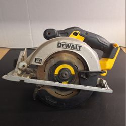 DEWALT CIRCULAR SAW DCS391