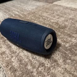 JBL Charge 5 Bluetooth Speaker 