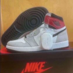 Nike Air Jordan 1 Retro High OG Gray Light Smoke Grey White  Size 13 Brand New