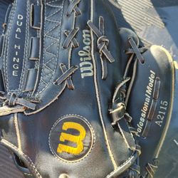 Mens Leather Wilsons Baseball Glove 