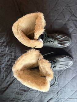 Lauren Ralph  Quinta cozy winter shoes/boot