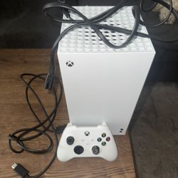 Xbox Series X Digital White w/ Controller & Cords