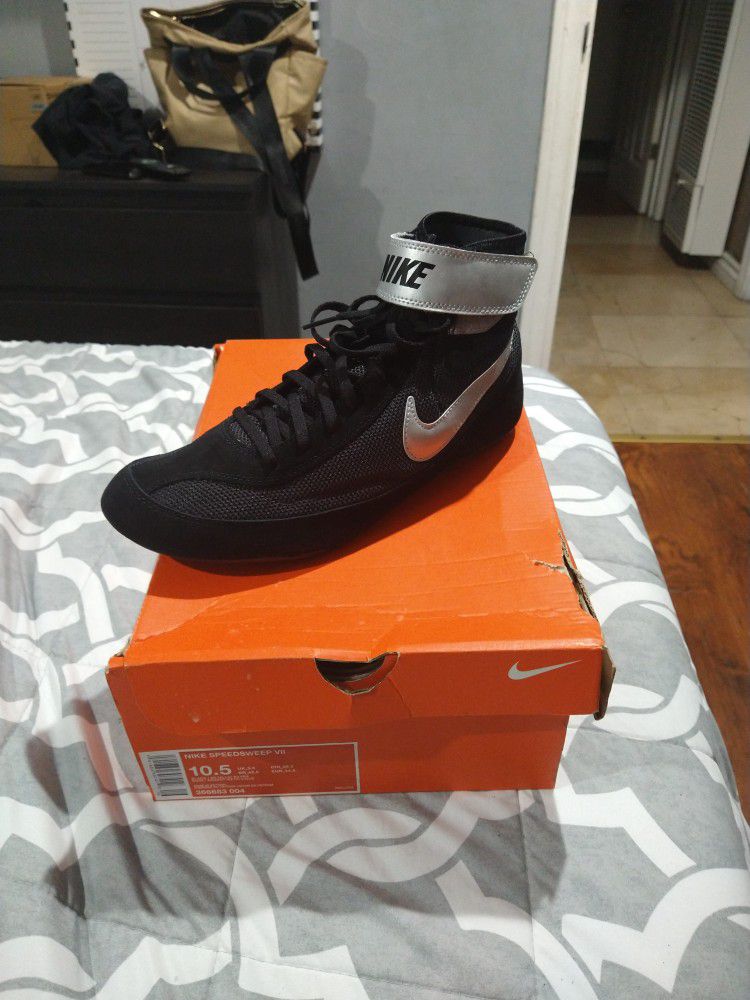 New Nike Wrestling Boxing Shoes