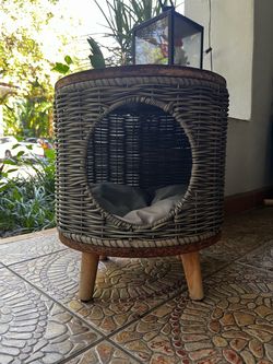 Small Wicker Cat Bed House Furniture w/ Cushion