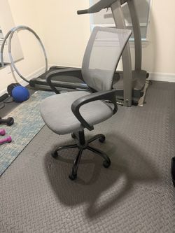 Desk/computer chair
