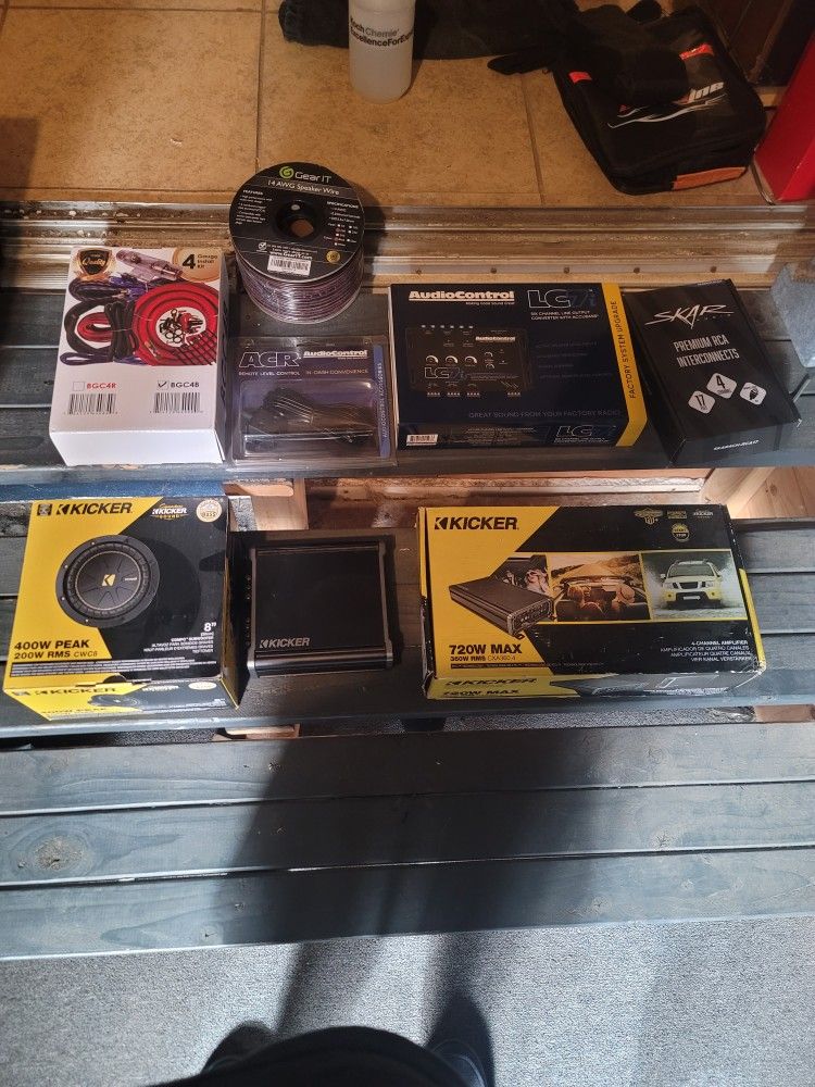 Stereo Equipment Kicker