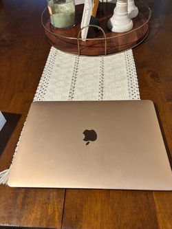 Apple MacBook Laptop – Rose Gold