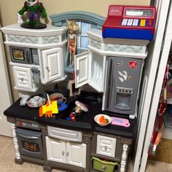 Toy Kitchen 