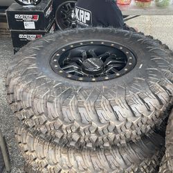 Canam Can Am Maverick 33x10-15 On Race line Beadlocks