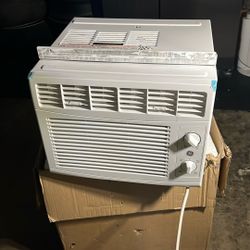 GE Window Air Conditioner Unit, 5,000 BTU