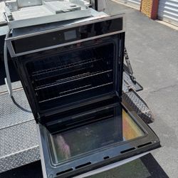 Whirlpool Single Wall Oven Appliance