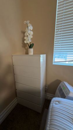 White 5-Drawer Dresser