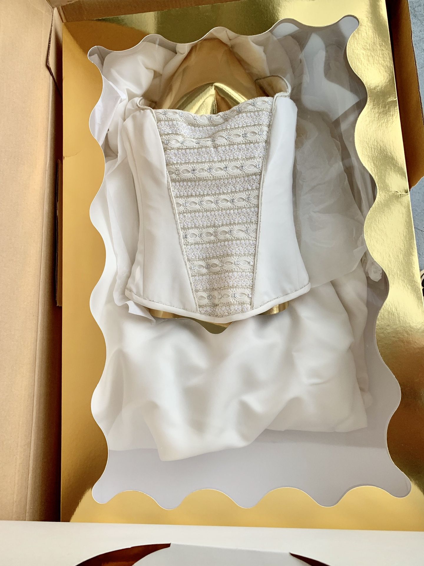 Beautiful two piece wedding dress!