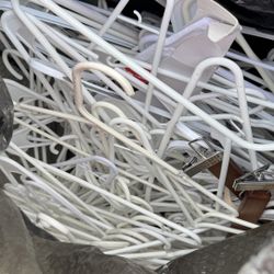 Plastic Hangers 