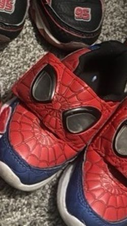 Spider-Man Face Toddler Sneaker Left