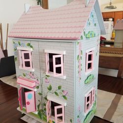 Beautiful Dollhouse
