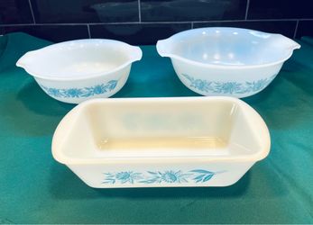 Beautiful set of 2 Glasbake Blue Thistle mixing bowls and loaf pan
