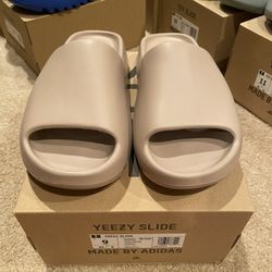 Brand New Yeezy Slide Pure (First Release) Size 9
