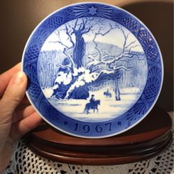 Royal Copenhagen “The Royal Oak”