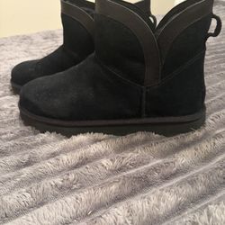 Black Scallop Edge Uggs 11w