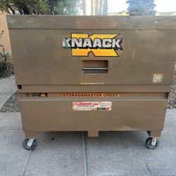 Knaack Box 