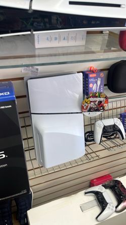 Sony PS5 SLIM Disk  Edition With Remote And 1 Game Great Condition!!!