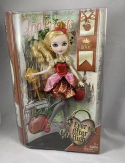 Apple White Ever After High Doll