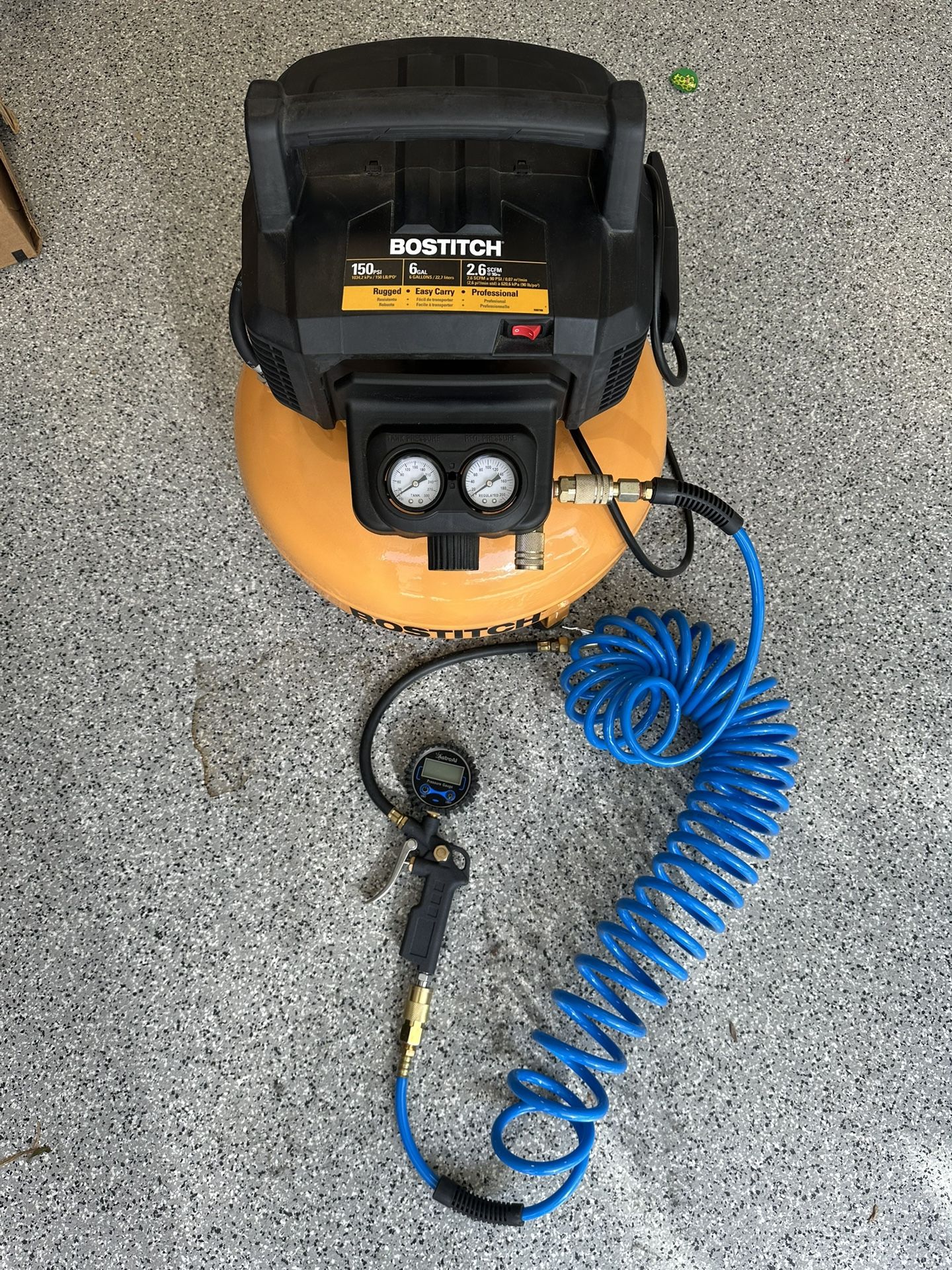 BOSTITCH Air Compressor Kit, Oil-Free, 6 Gallon, 150 PSI