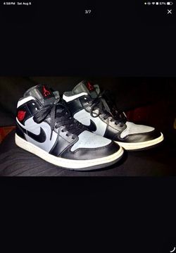 Air Jordan 1 Mid "Shadow Black" - Size 10M