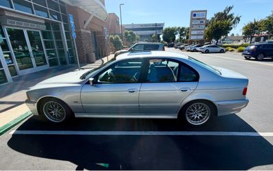 2001 BMW 530i