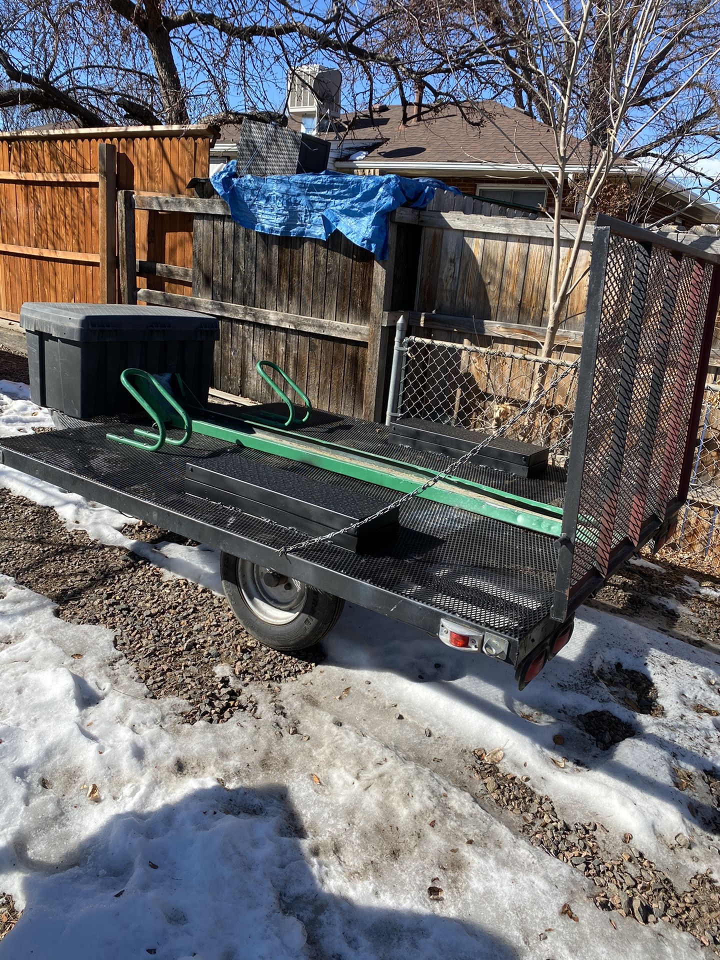 Trailer hold 3 dirt bikes or one big Harley