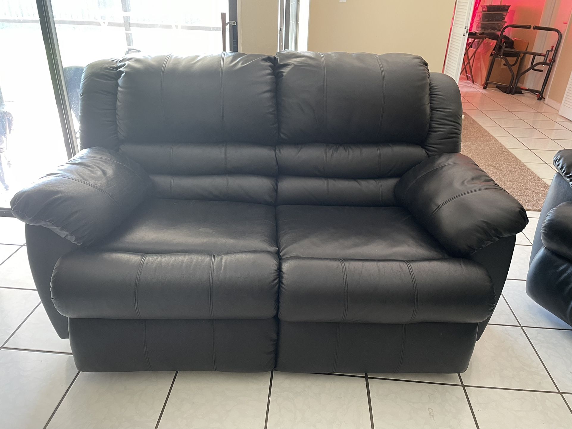 3pc Leather Sofa set