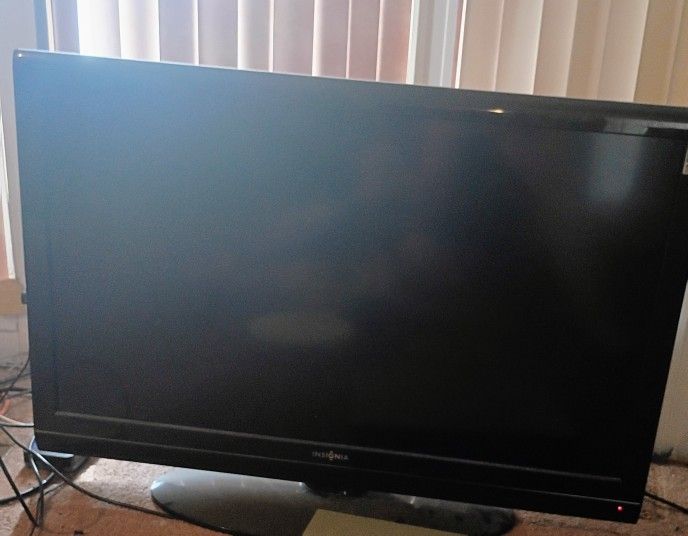 42 Inch Insignia Non smart tv