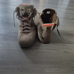 Travis Scott Jordan 6 British Khaki