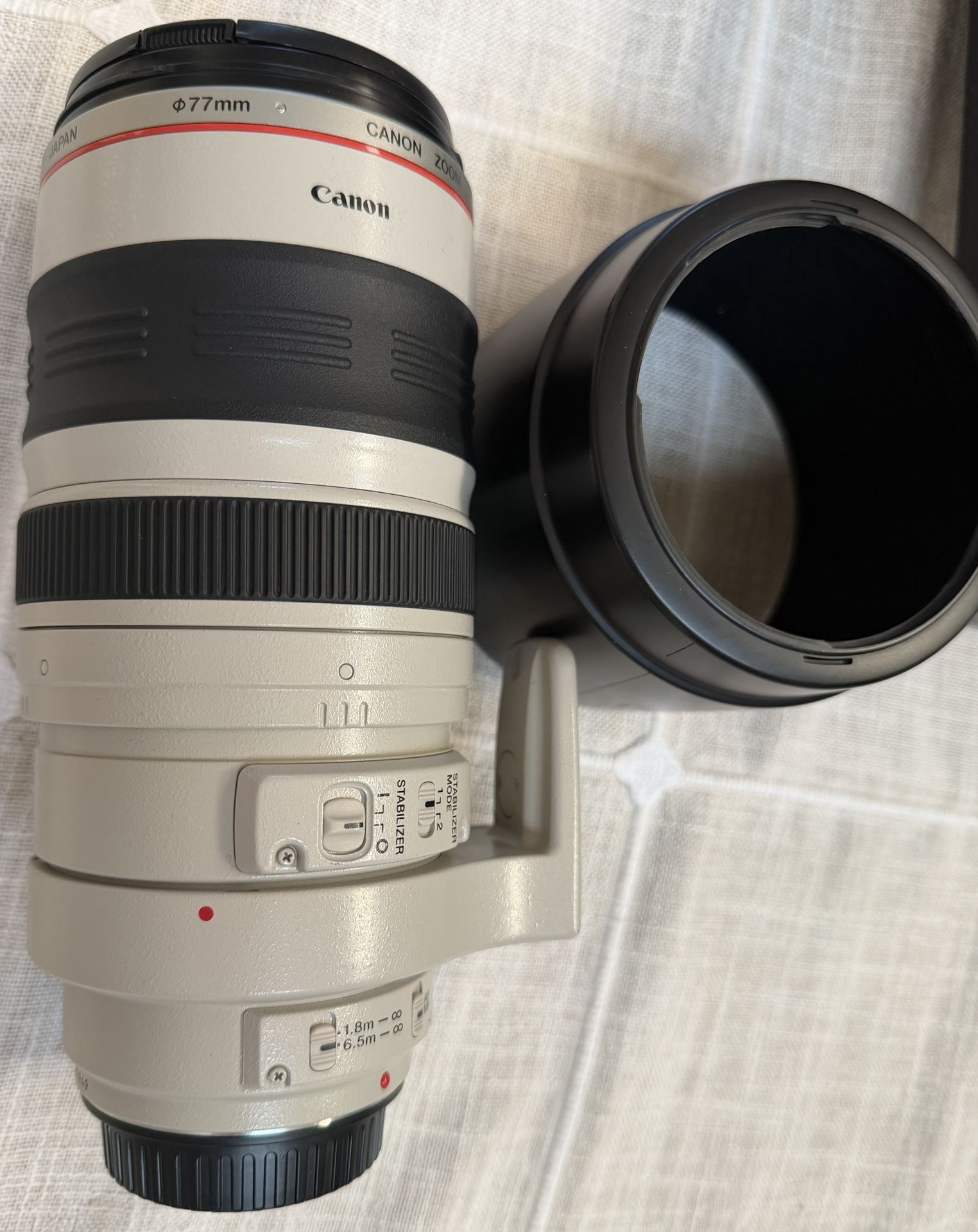 Canon 100-400mm f/4.5-5.6 L IS USM EF Mount Lens {77} with Tripod Foot