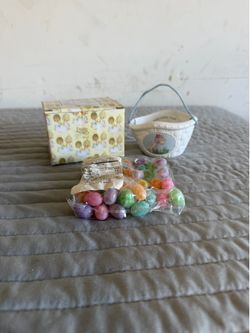 Vintage Precious Moments Easter Basket w/ Original Box