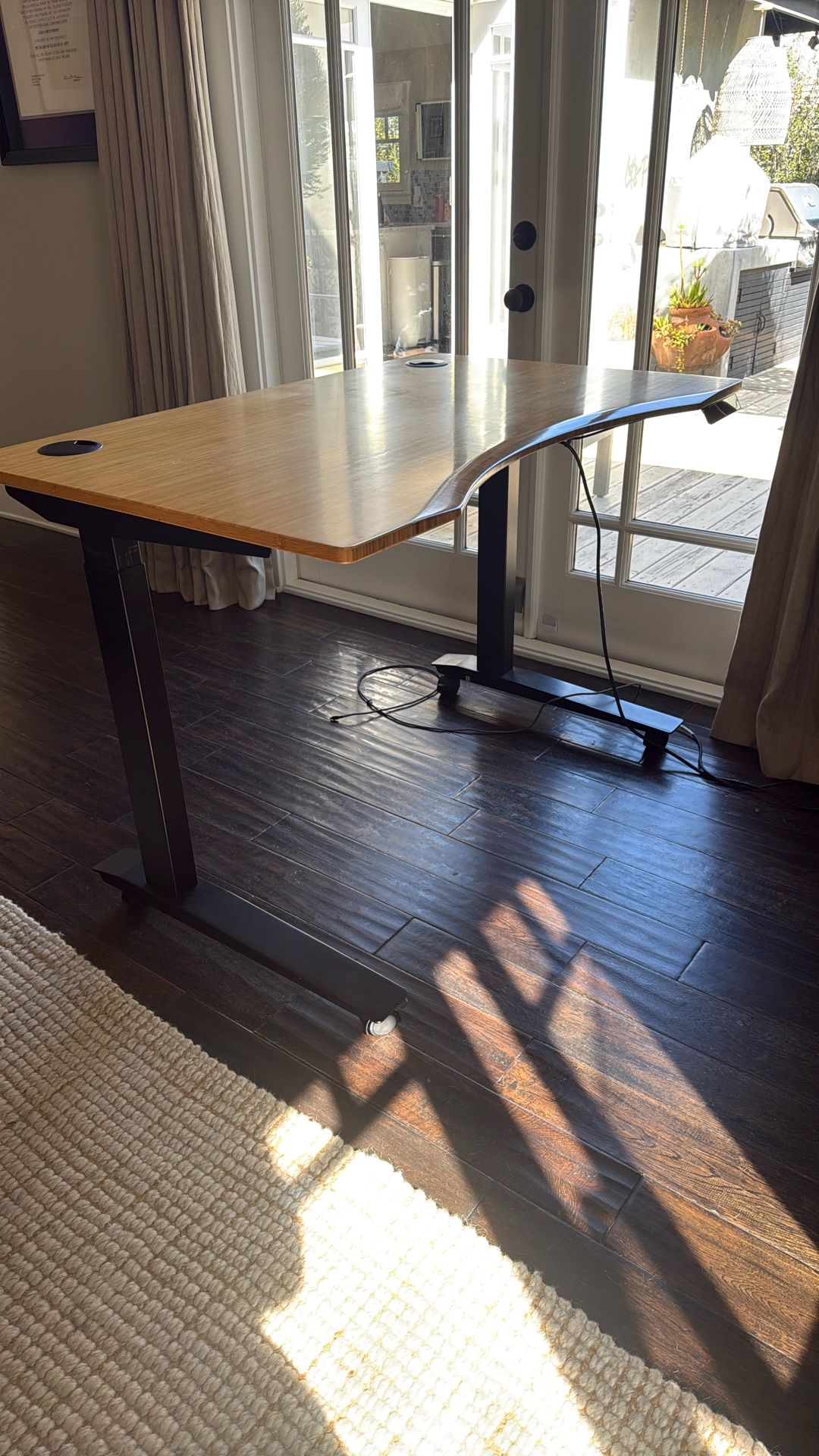 Free Jarvis Standing Desk (Pick up in Venice only)