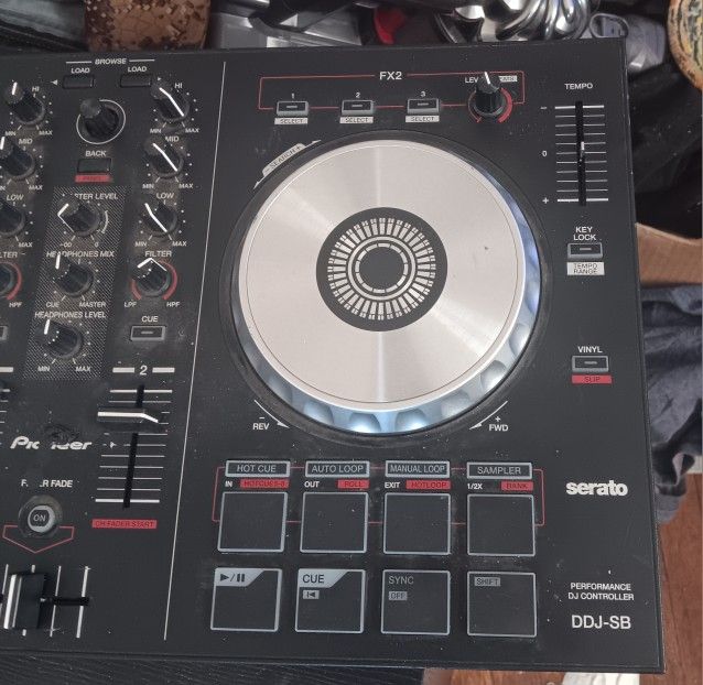 Pioneer DDJ-SB Mixer Controller Serato