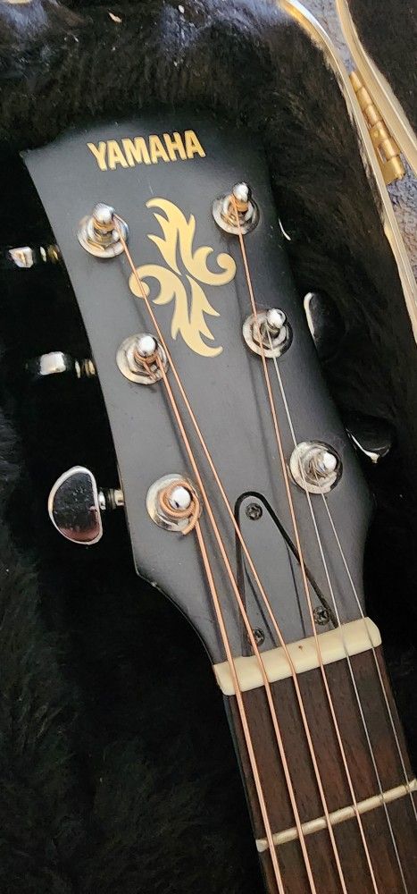 Yamaha Electric Acoustic Guitar