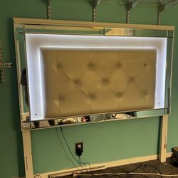 Light-up Cushioned Bed Headboard 