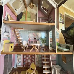 Kidcraft house with furniture