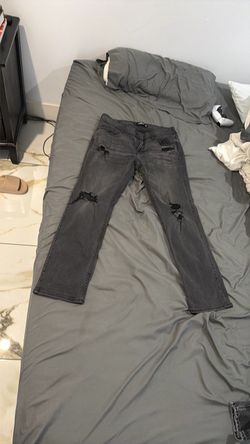 Hollister Ripped Men’s Jeans Size 32/32 - Slim Straight