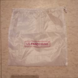 3/$10 🌟 Le Pandorine White Dust Bag