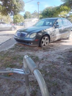 2006 Mercedes-Benz E-Class