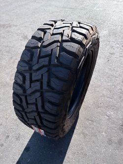 (1) Toyo Open Country R/T 35x13.50R20LT Tire