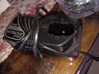 Hitachi Battery charger